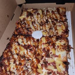 Jet's Pizza - Aloha bbq chicken pizza