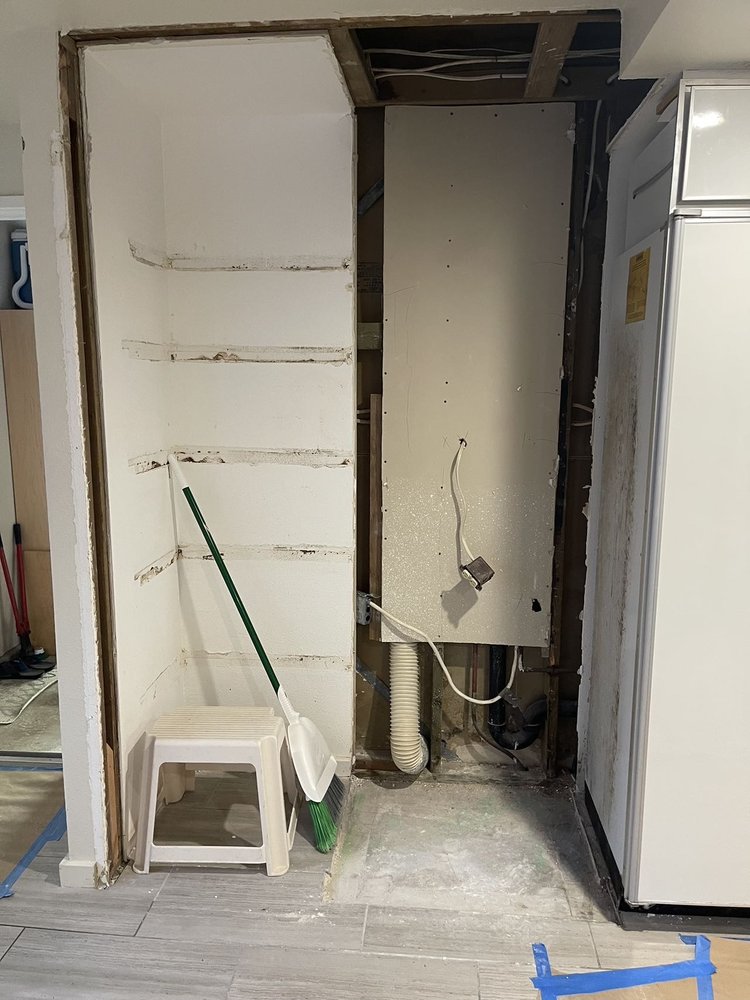 Slide of Renova Hawaii Home