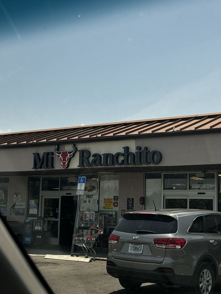 Mi Ranchito Logo