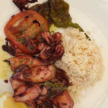 Xiringuito de la Mei - If you like grilled calamari, you will love these.... - Spanish Near Me - Cadaqués, GI Xiringuito de la Mei - If you like grilled calamari, you will love these.... - Spanish Near Me - Cadaqués, GI