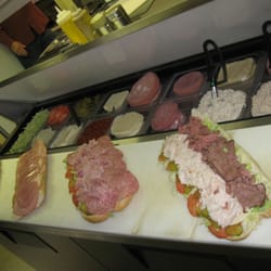 New Bridge Variety & Deli