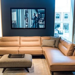 C006 L-SECTIONAL