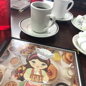 Dalia's Pancake House - Bottomless coffee - American Near Me - Palos Hills, Illinois
