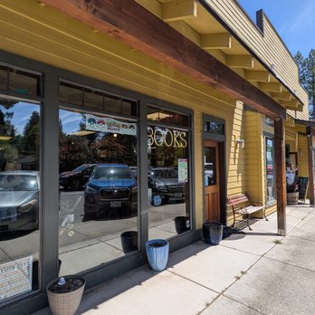 Paulina Springs Books - Bookstores Near Me - Sisters, Oregon Paulina Springs Books - Bookstores Near Me - Sisters, Oregon
