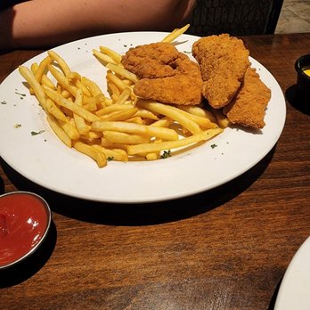 Wood N Tap - Chicken tenders and fries for us both on the side - American Near Me - Wallingford, Connecticut Wood N Tap - Chicken tenders and fries for us both on the side - American Near Me - Wallingford, Connecticut