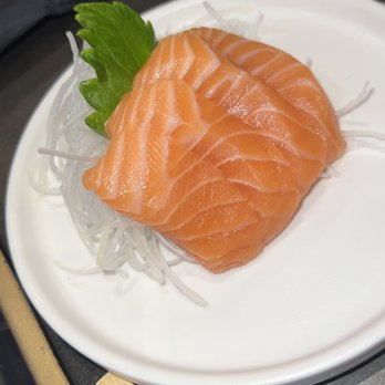 Etcetera Sushi & Thai Bites - Salmon Sashimi - Sushi Bars Near Me - Corona, California
