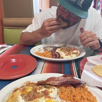 El Tapatio - Huevos Rancheros - Mexican Near Me - Guadalupe, California