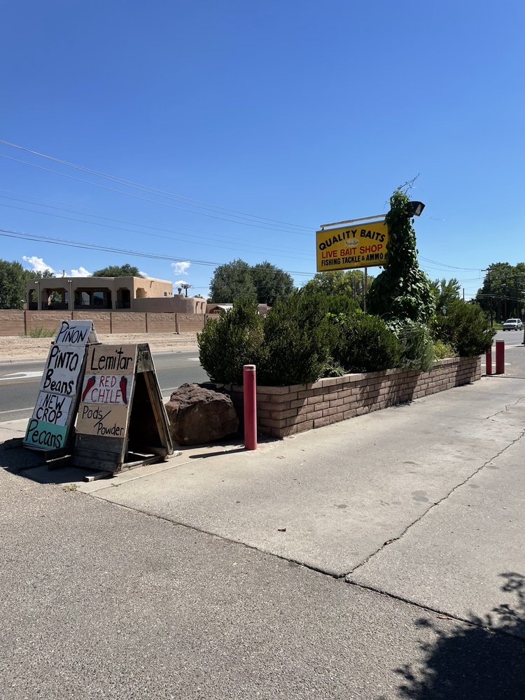 QUALITY BAITS & TACKLE Updated September 2024 45 Photos 4257