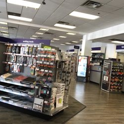 FedEx Office Print & Ship Center - The store