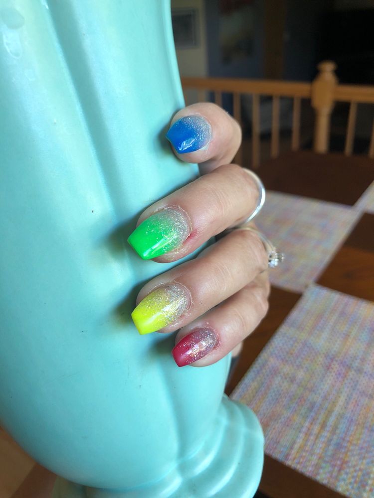 LE PETIT NAILS SALON 59 Photos & 72 Reviews 980 Brook Forest Ave