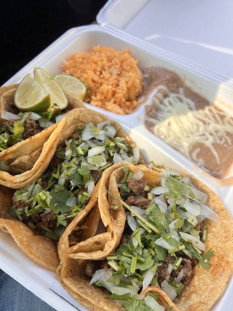 FAST TACO BY LUPITAS MEXICAN STORE Updated March 2024 958 W Mason