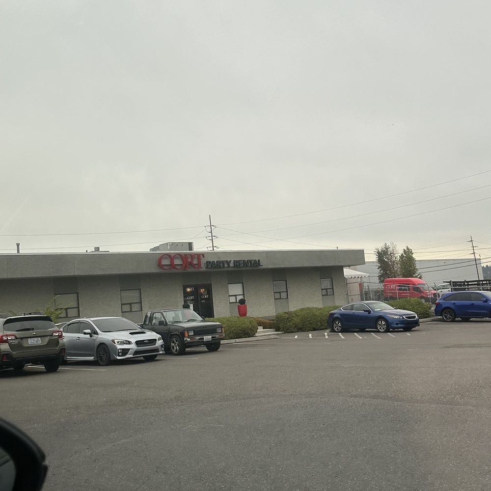 Safelite AutoGlass - Safelite is behind this building - Auto Glass Services Near Me - Fife, Washington Safelite AutoGlass - Safelite is behind this building - Auto Glass Services Near Me - Fife, Washington