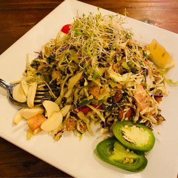 Dagon - Dagon Tea Leaf Salad - Burmese Near Me - Honolulu, Hawaii