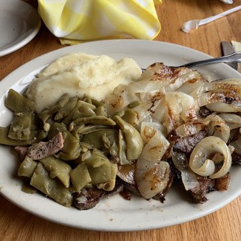 Old Mill Restaurant - Beef liver with onions - American Near Me - Pigeon Forge, Tennessee
