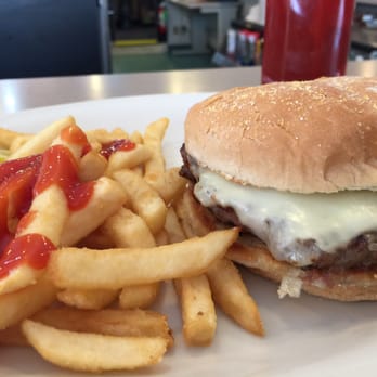 Kevin's Restaurant - American Near Me - Plymouth, Massachusetts