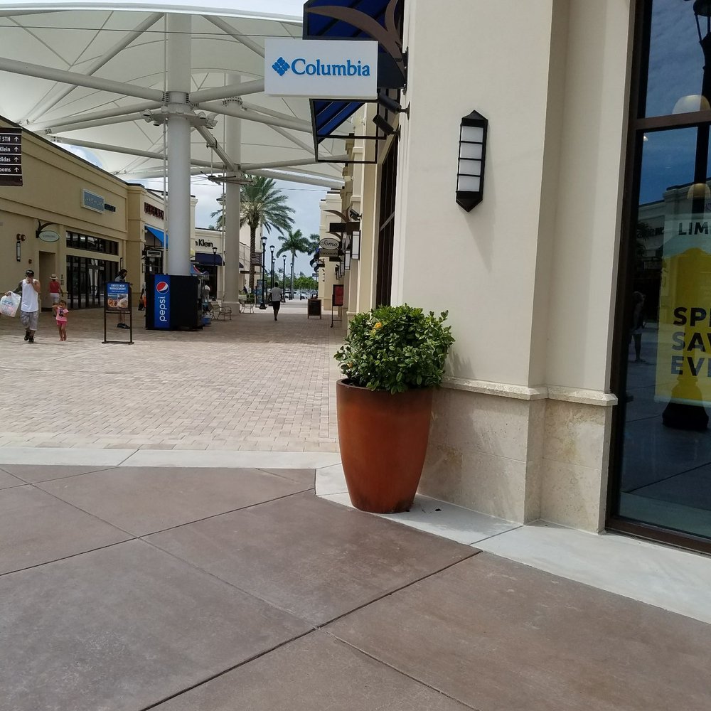 Tanger Outlets Palm Beach - Shopping Centers Near Me - West Palm Beach, Florida Tanger Outlets Palm Beach - Shopping Centers Near Me - West Palm Beach, Florida