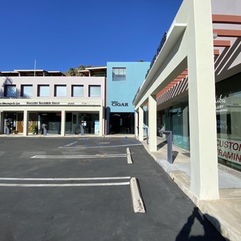 Malibu Cigar Lounge - It kinda tucked into the corner - Tobacco Shops Near Me - Malibu, California Malibu Cigar Lounge - It kinda tucked into the corner - Tobacco Shops Near Me - Malibu, California