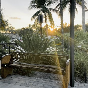 Bimini Twist - Bench at the entrance - Seafood Near Me - West Palm Beach, Florida Bimini Twist - Bench at the entrance - Seafood Near Me - West Palm Beach, Florida