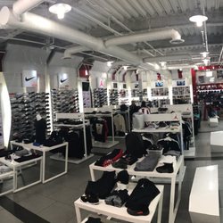 Shoe Palace