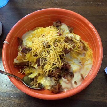 Galena Diner - Breakfast bowl: scrambled eggs, extra crispy hash browns, sausage gravy, bacon, and shredded cheddar cheese. - Diners Near Me - Galena, Ohio