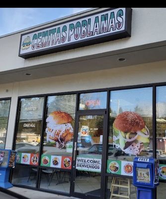 Cemitas Poblanas by null