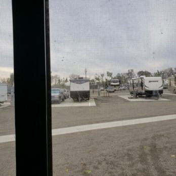 Colusa Landing - This is a rather new rv park located across the road from the Sacramento River, A dock and a boat launch. Fees are very reasonabl. - RV Parks Near Me - Colusa, California Colusa Landing - This is a rather new rv park located across the road from the Sacramento River, A dock and a boat launch. Fees are very reasonabl. - RV Parks Near Me - Colusa, California