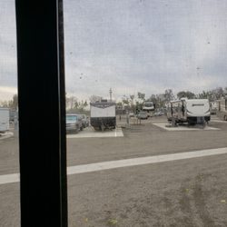 Colusa Landing - This is a rather new rv park located across the road from the Sacramento River, A dock and a boat launch. Fees are very reasonabl.