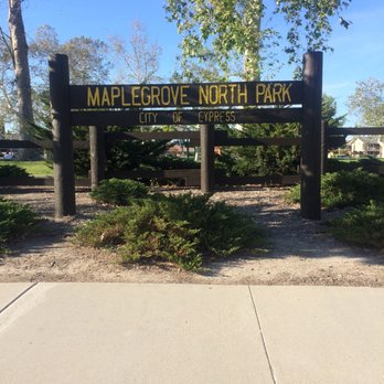 North Maple Grove Park - Parks Near Me - Cypress, California