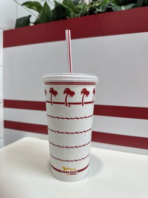 In-N-Out Burger by null