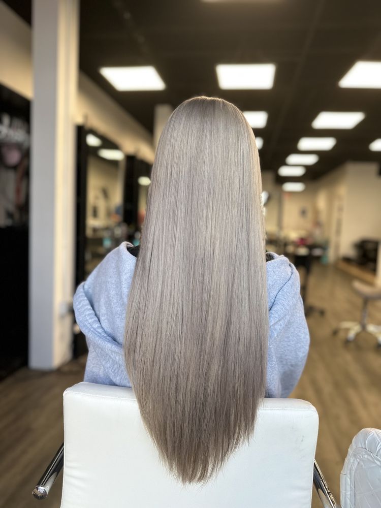 Thy Hair Salon Logo