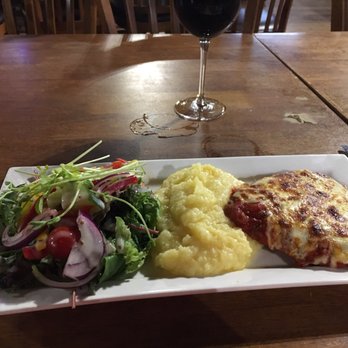 Longyard Hotel - Pubs Near Me - Tamworth, NSW Longyard Hotel - Pubs Near Me - Tamworth, NSW