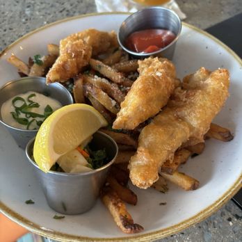 Monkeypod Kitchen - Fish & chips - Tacos Near Me - Honolulu, Hawaii