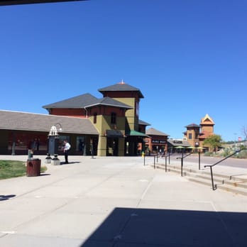 Outlets at Castle Rock - Outlet Stores Near Me - Castle Rock, Colorado