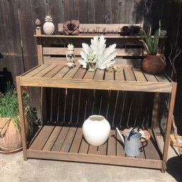 Potting bench Potting bench