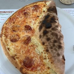 Pizzeria Alpenrose - Pizza Vesuvio