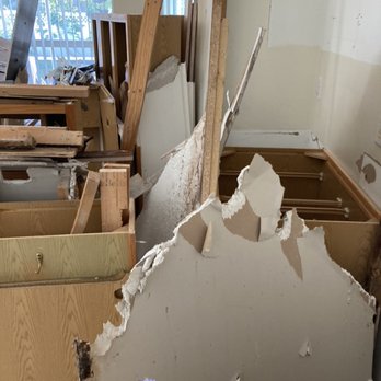 Gorilla Junk Removal Experts - Kitchen remodel cabinets, debris and Dry Wall Junk Removal Money in Tampa Florida - Junk Removal & Hauling Near Me - Tampa, Florida Gorilla Junk Removal Experts - Kitchen remodel cabinets, debris and Dry Wall Junk Removal Money in Tampa Florida - Junk Removal & Hauling Near Me - Tampa, Florida