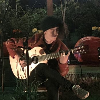 Merrihew's Sunset Gardens - Nurseries & Gardening Near Me - Santa Monica, California