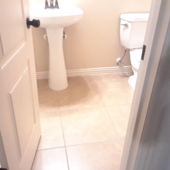 Sunshine Cleaning Services - Cleaned bathroom - Home Cleaning Near Me