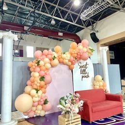 Balloons and greenery by Sisterbloom Balloons and greenery by Sisterbloom