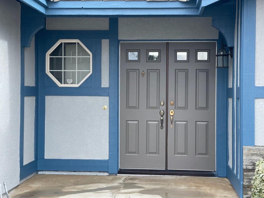 Slide of Carlos Roofing