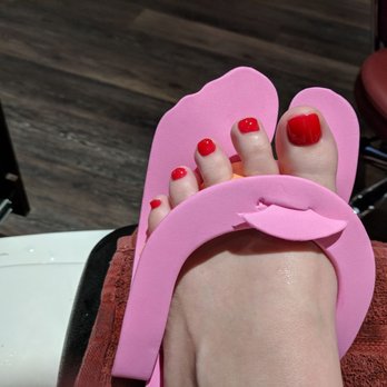 Fabuleux Nail Spa - My pampered feet after being treated right. - Nail Salons Near Me - Woodmere, Ohio