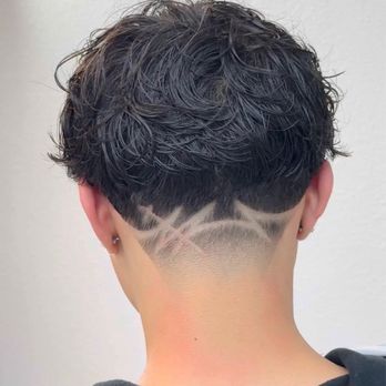 Casa De Clipss - Taper w/ design by manny - Barbers Near Me - Los Angeles, California