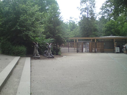 Hellabrunn Zoo by null