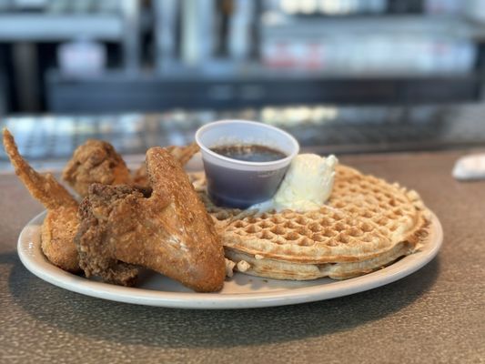 Lo-Lo's Chicken & Waffles by null