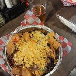 Neighbor's BBQ - Nacho plate