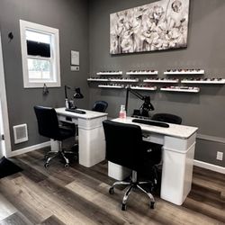 Babe’s Nail Studio 