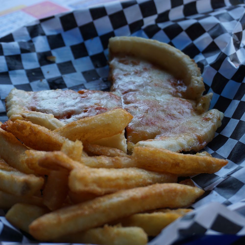 Moe Moons - Kids pizza and fries - New American Near Me - Myrtle Beach, South Carolina