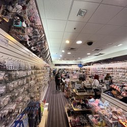 3 6 5 Plus - Huge store