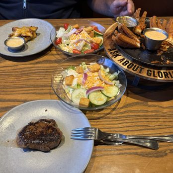 Outback Steakhouse - Steakhouses Near Me - Merritt Island, Florida
