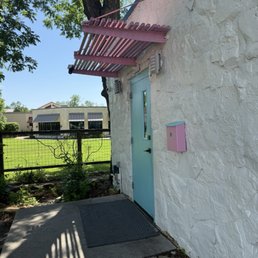 Exterior photo of Tot Box Play Cafe - Round Rock, Texas Exterior photo of Tot Box Play Cafe - Round Rock, Texas